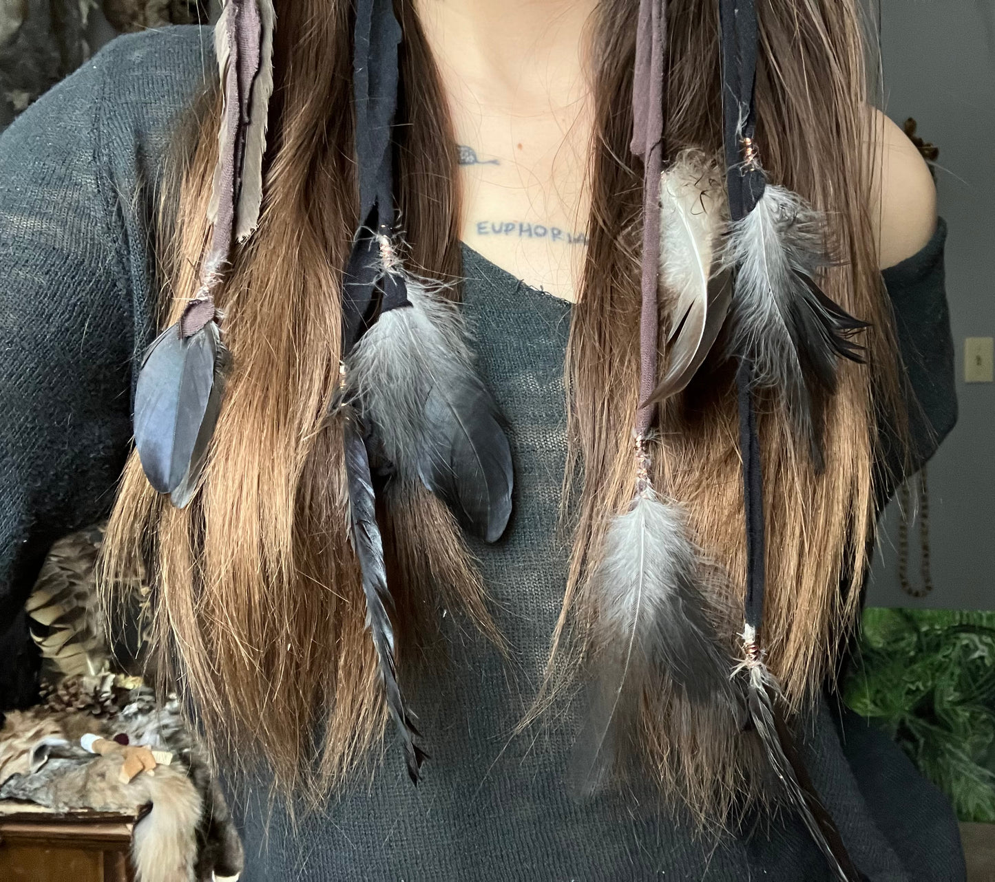 raven feather hair clip in